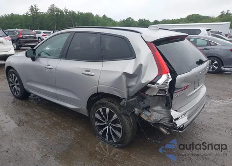 2024 Volvo Xc60 B5 Plus Dark Theme z USA, uszkodzony, nr VIN YV4L12RL4R1713474